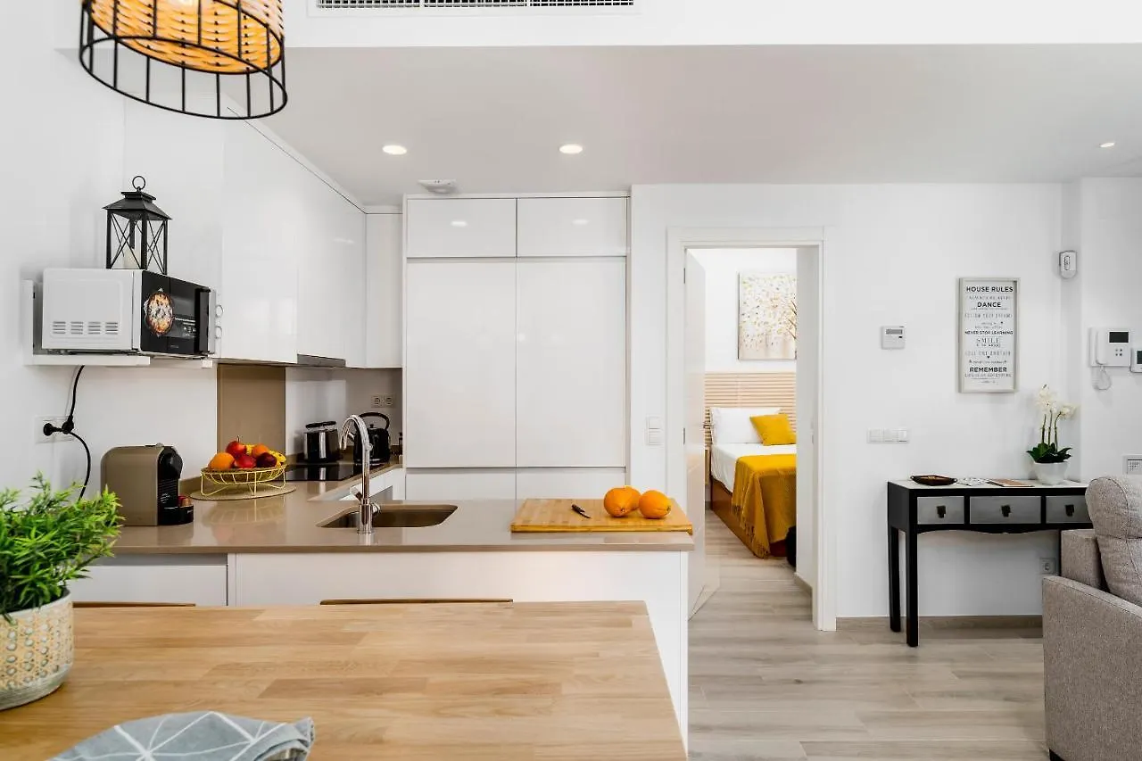 Apartamento Deluxe Con Piscina, Terraza & Parking Malaga Apartment