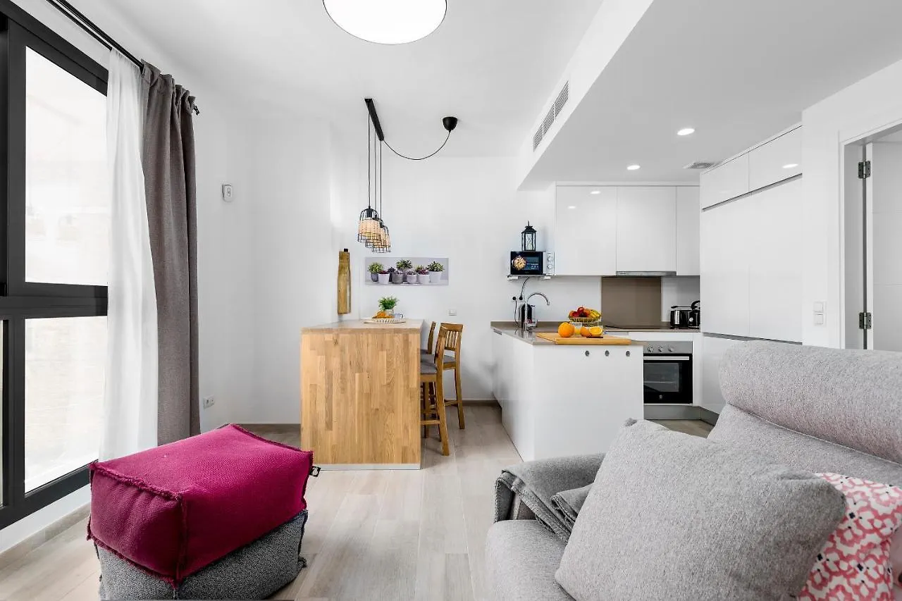 Apartamento Deluxe Con Piscina, Terraza & Parking Malaga