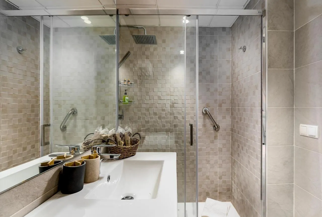 Apartamento Deluxe Con Piscina, Terraza & Parking Malaga Apartment